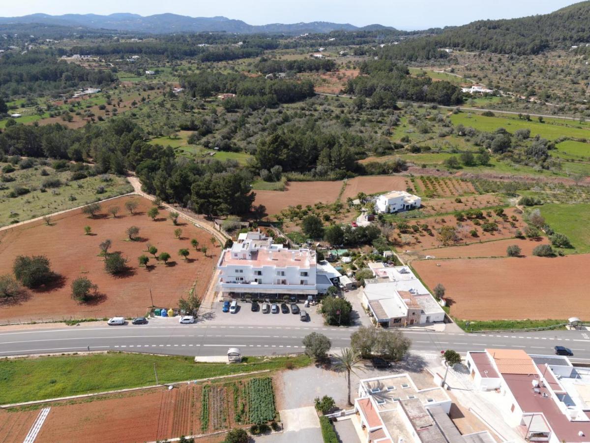 Ses Arcades Hotel Sant Joan De Labritja Buitenkant foto